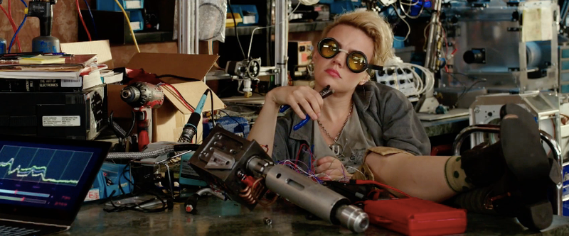 Illustration for article titled Todo lo que aprendimos de la nueva película de Ghostbusters en su primer tráiler